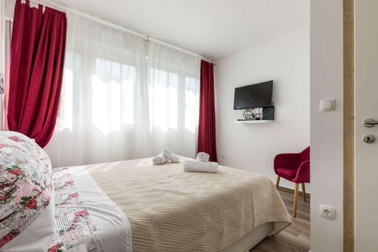 Apartments Cezar Сплит Екстериор снимка