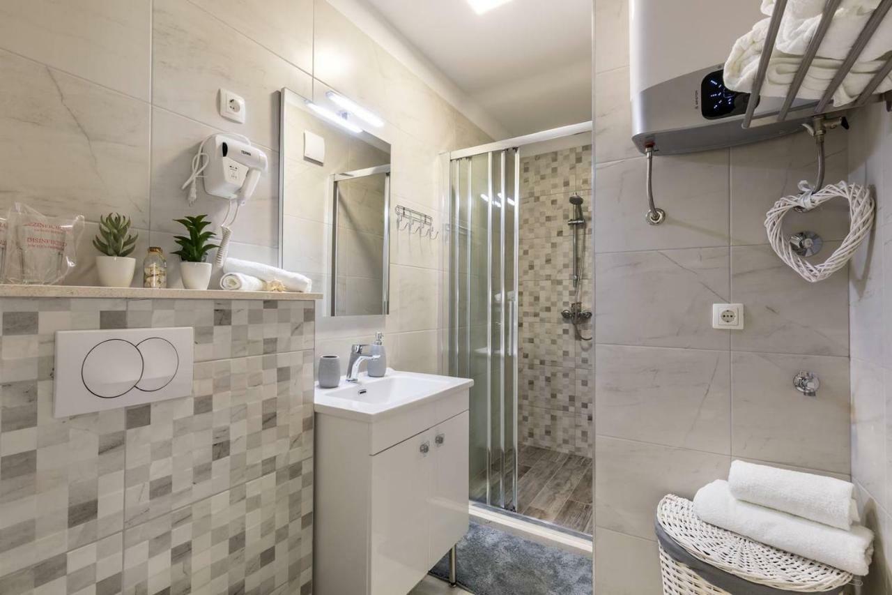 Apartments Cezar Сплит Екстериор снимка
